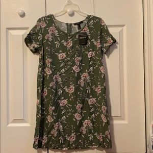 NWT F21 Floral T-shirt Dress